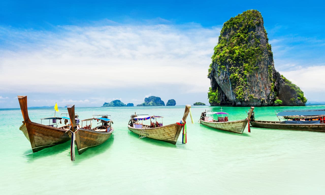 00128 thailand urlaub phuket limestone felsen
