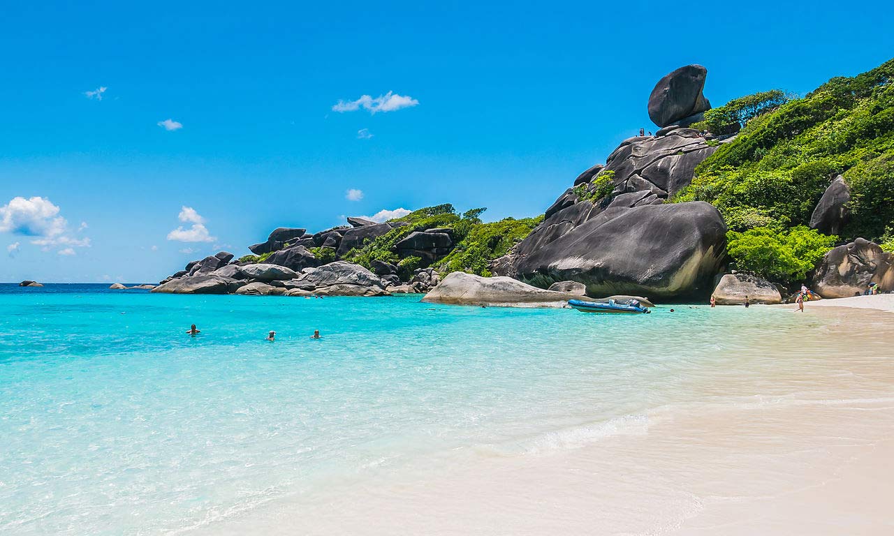 00129 asien thailand phuket similan felsen traumstrand baden