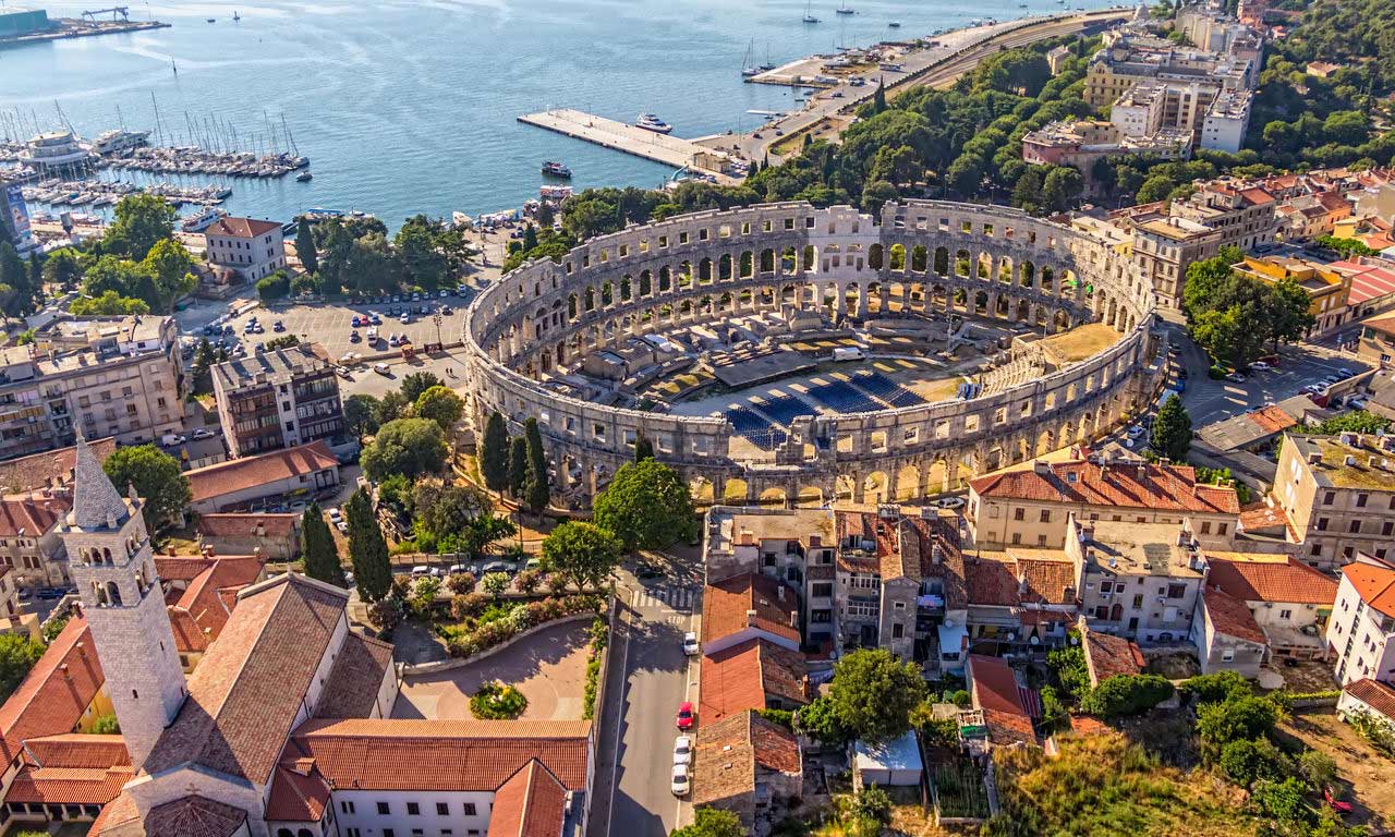 00366 europa koroatien pula römisches amphitheater ausflug kultur erleben