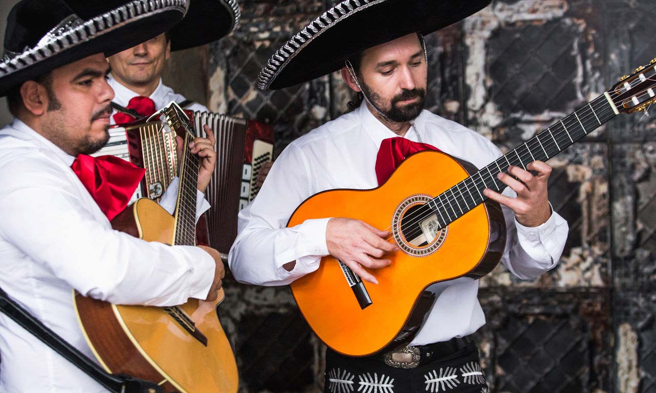 01058 mexiko urlaub fernreise mittelamerika strassenmusiker ausflug