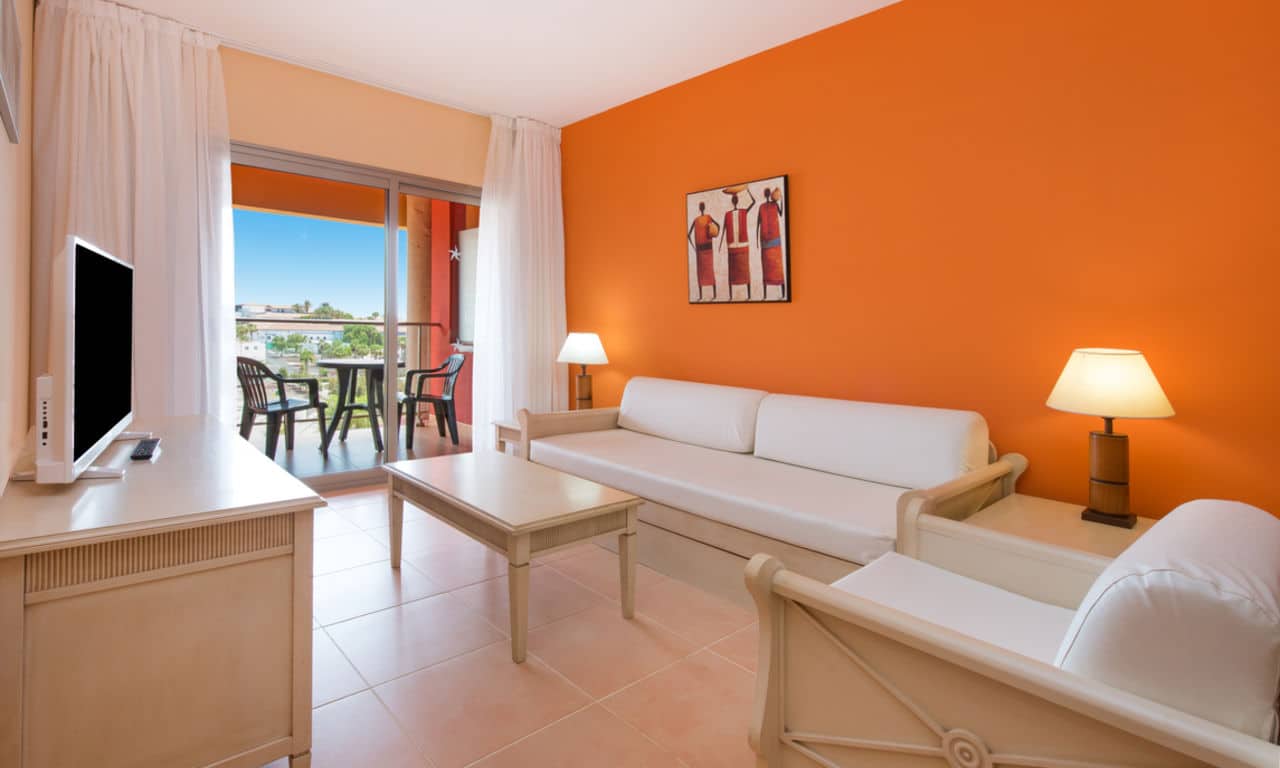 Iberostar_Fuerteventura_Playa Gaviotas Park_FUA_PR_R SUITE_SIDE SEA VIEW_D1705_001_low