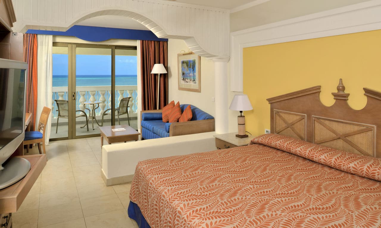 Iberostar_Jamaika_Hotel Rose Hall Beach_ROH_IB_R JUNIOR SUITE_NOT CLASSIFIED_D1405_004_low