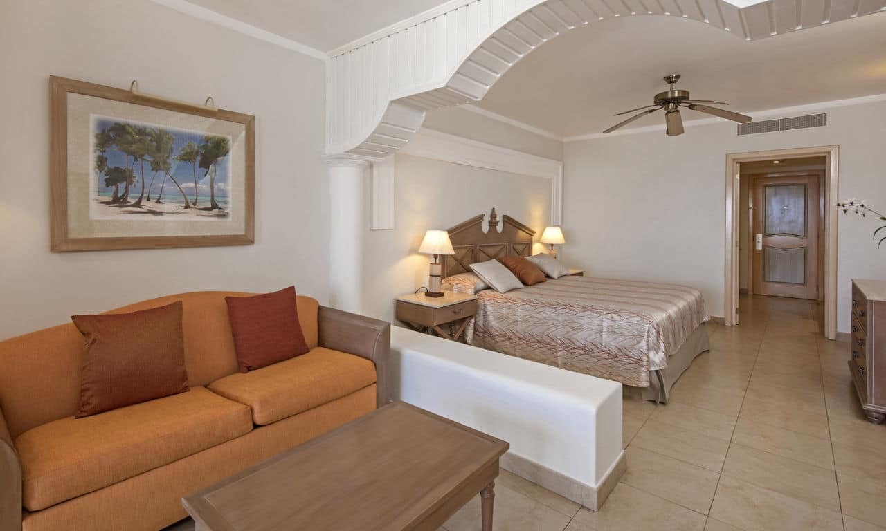 Iberostar_Jamaika_Hotel Rose Hall Beach_ROH_IB_R JUNIOR SUITE_OCEAN FRONT_D1703_004_low