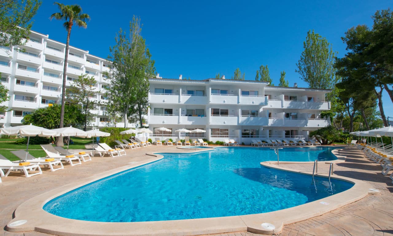 Iberostar_Mallorca_Ciudad Blanca Alcudia Apartamentos_BLA_IB_POOL_A1_D1505_001_low