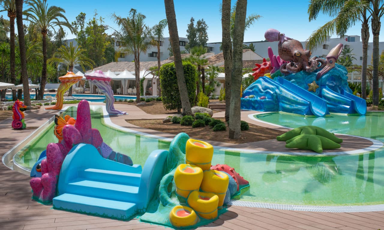 Iberostar_Mallorca_Ciudad Blanca_BLA_IB_POOL_KIDS_D1405_001_low