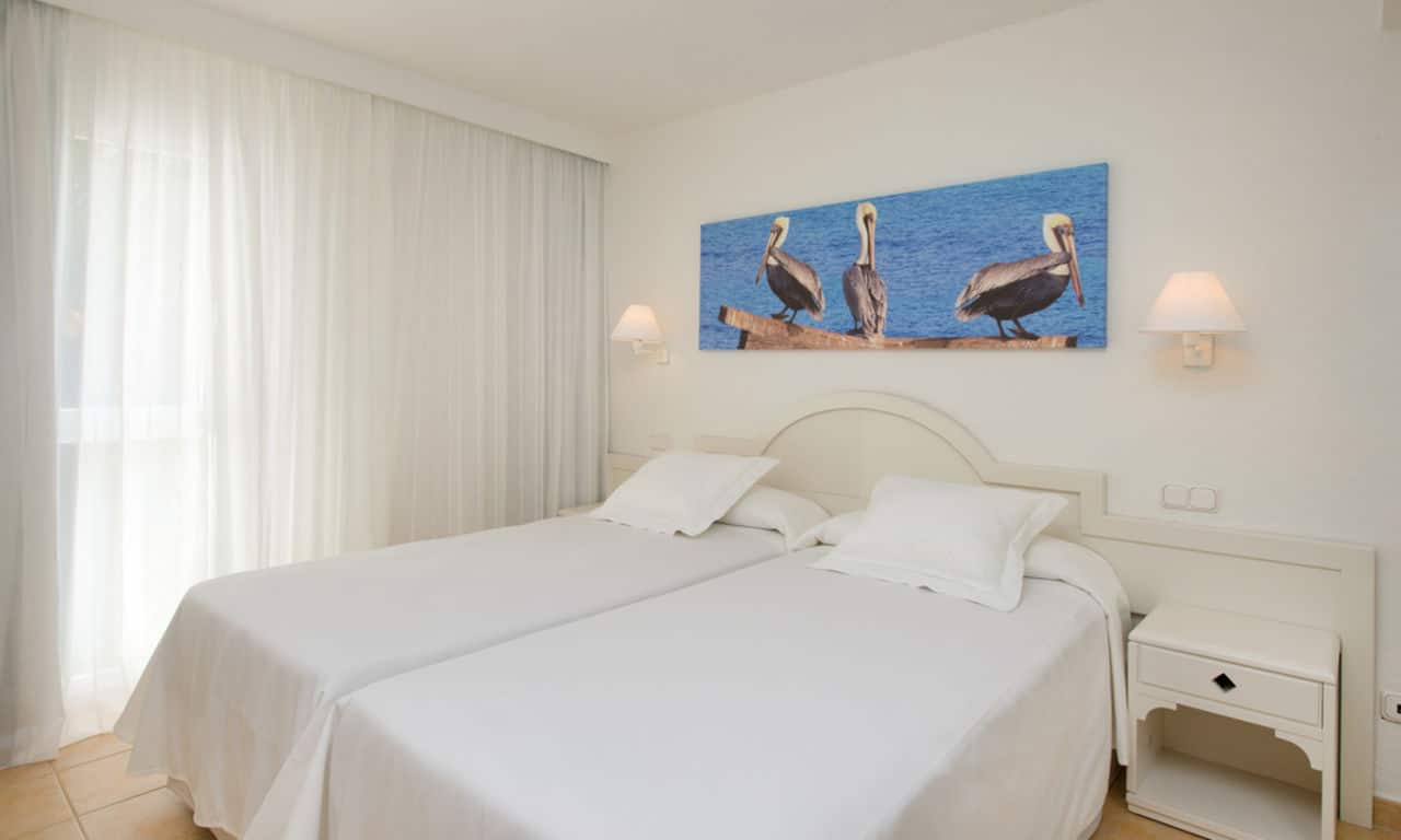 Iberostar_Mallorca_Ciudad Blanca_BLA_IB_R SUITE_SEA VIEW_D1405_006_low