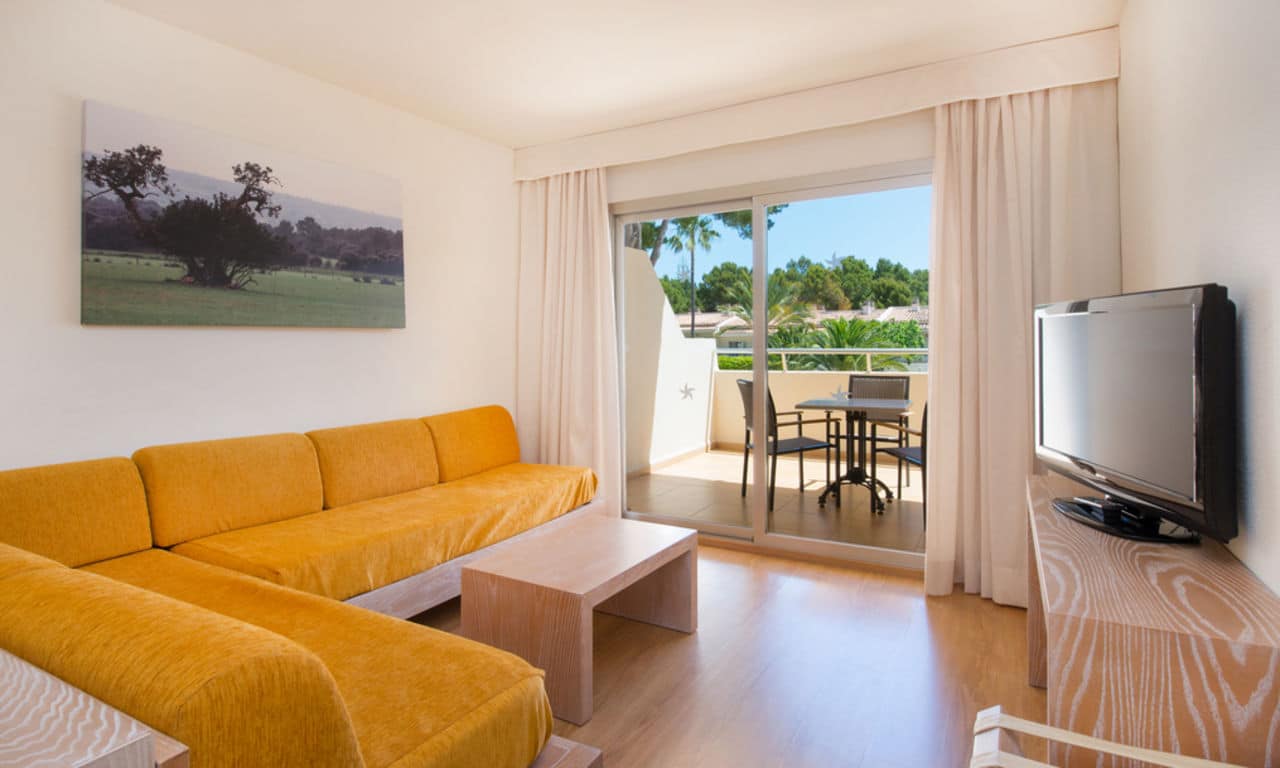 Iberostar_Mallorca_Pinos Park_PIN_IB_R FAMILY_SEA VIEW_D1506_001_low