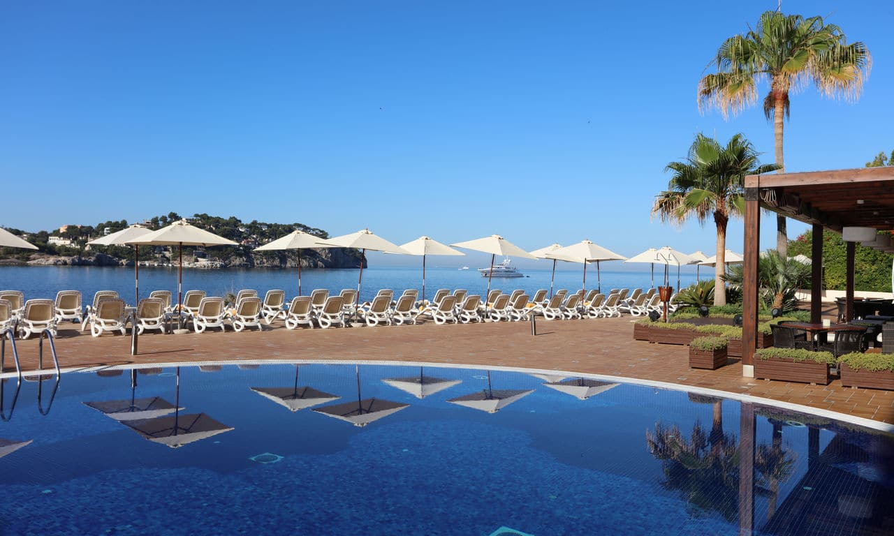 Iberostar_Mallorca_Suites Hotel Jardin del Sol_JAR_IB_POOL_MAIN_D1706_009_low