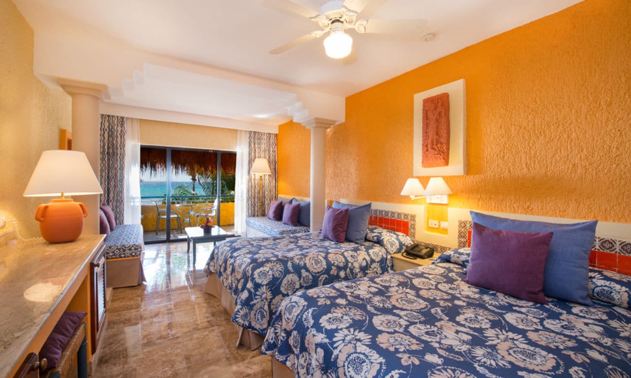Iberostar_Mexiko_Hotel Tucan_TUC_IB_R JUNIOR SUITE_OCEAN FRONT_D1503_002_low