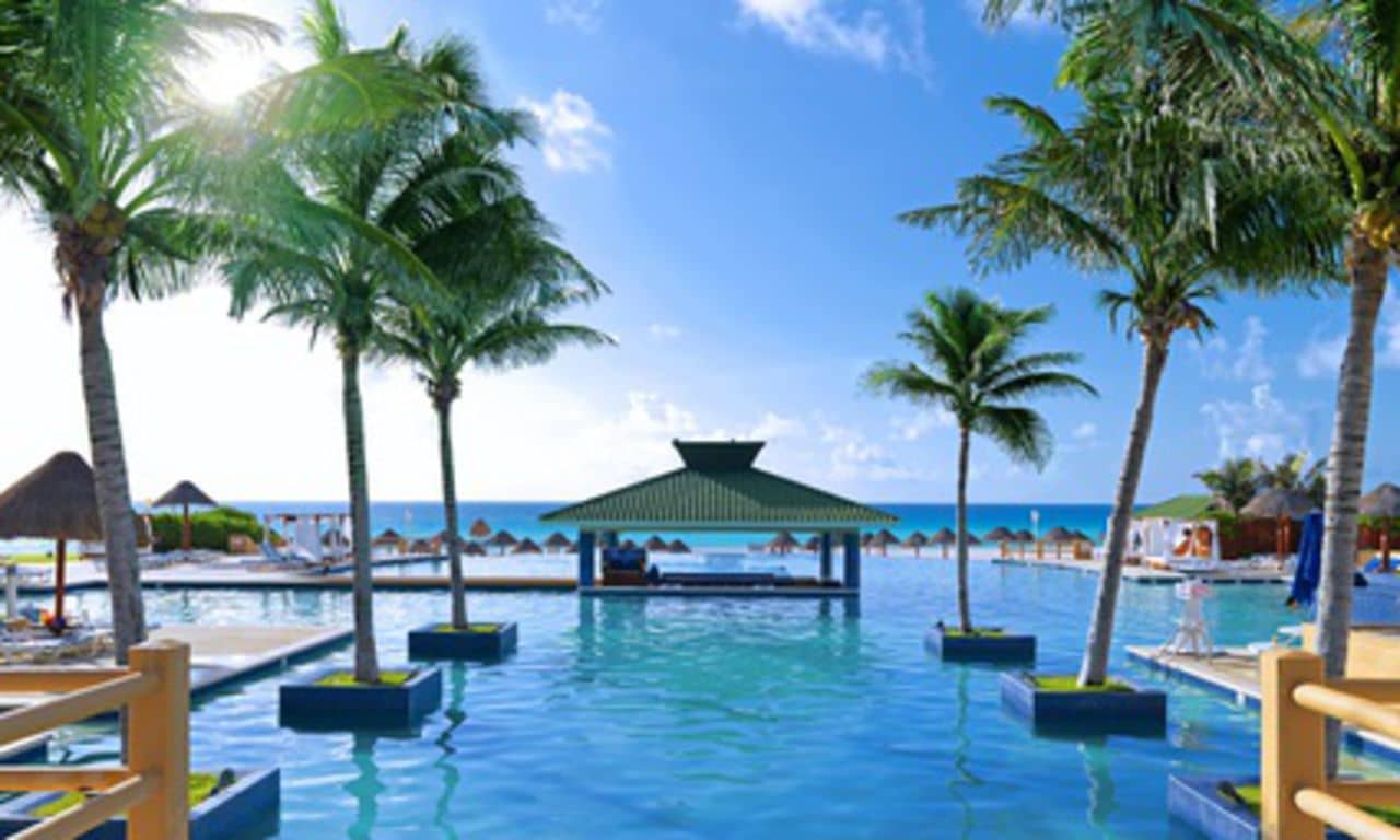 Iberostar_Mexiko_selection Cancun_CUN_SE_POOL_MAIN_D1509_021_low