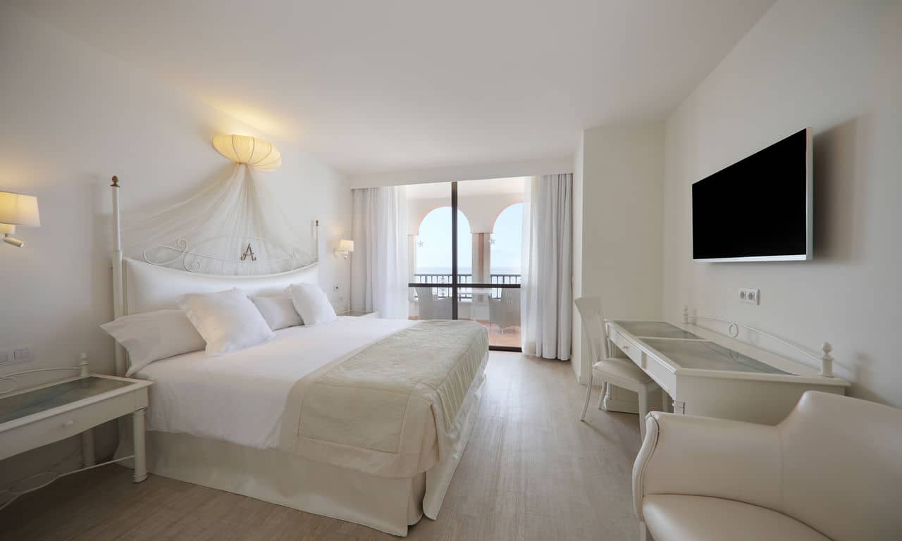 Iberostar_Teneriffa_Anthelia_ANT_SE_R SUITE_SEA VIEW_D1710_003_low