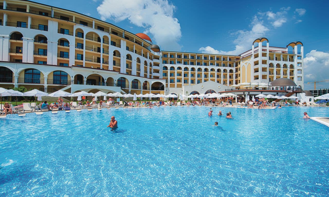 Bulgarien sonnenstrand - hotel Alua Helios Bay - poollandschaft 01