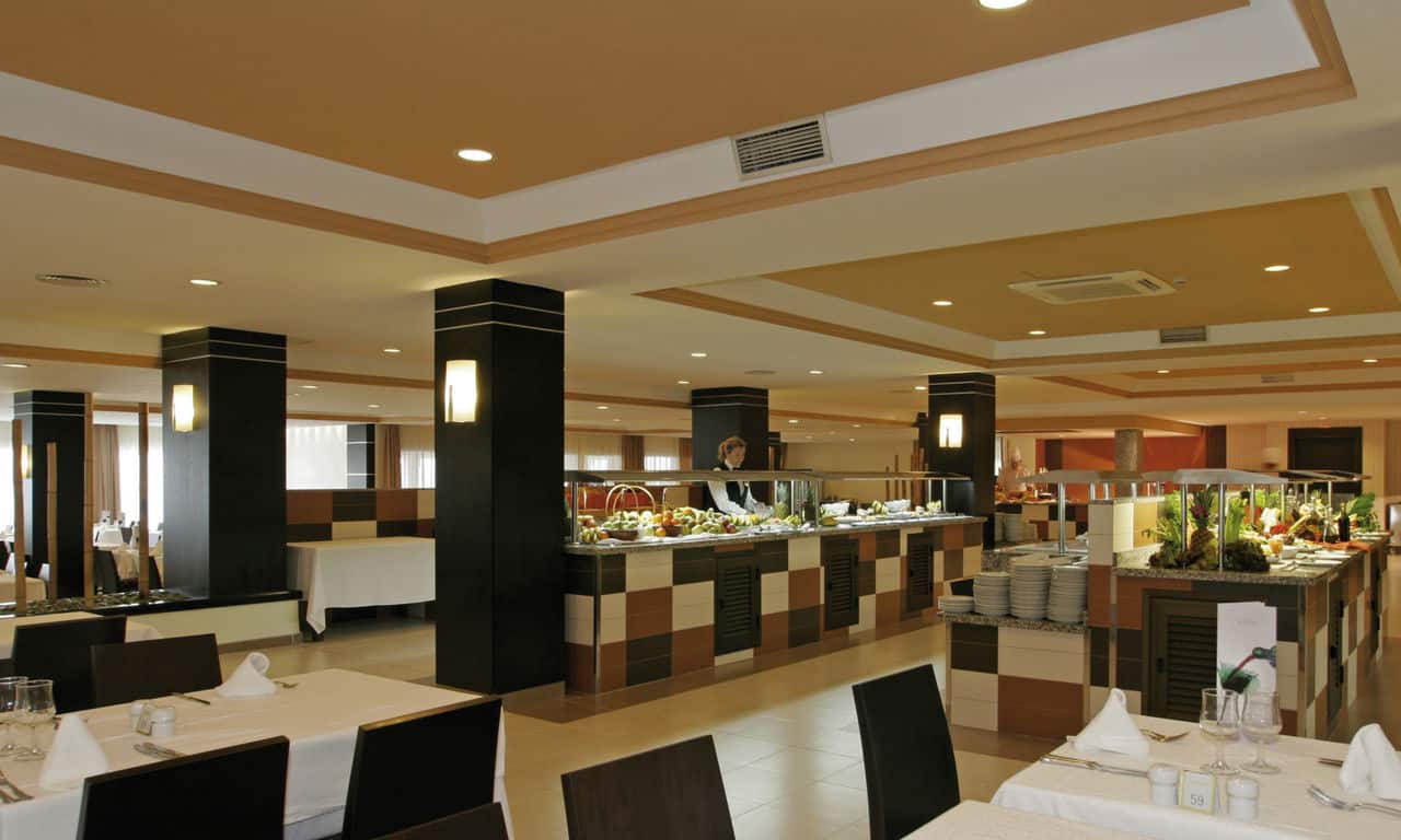 Formentera - Hotel Riu La Mola - Hauptrestaurant