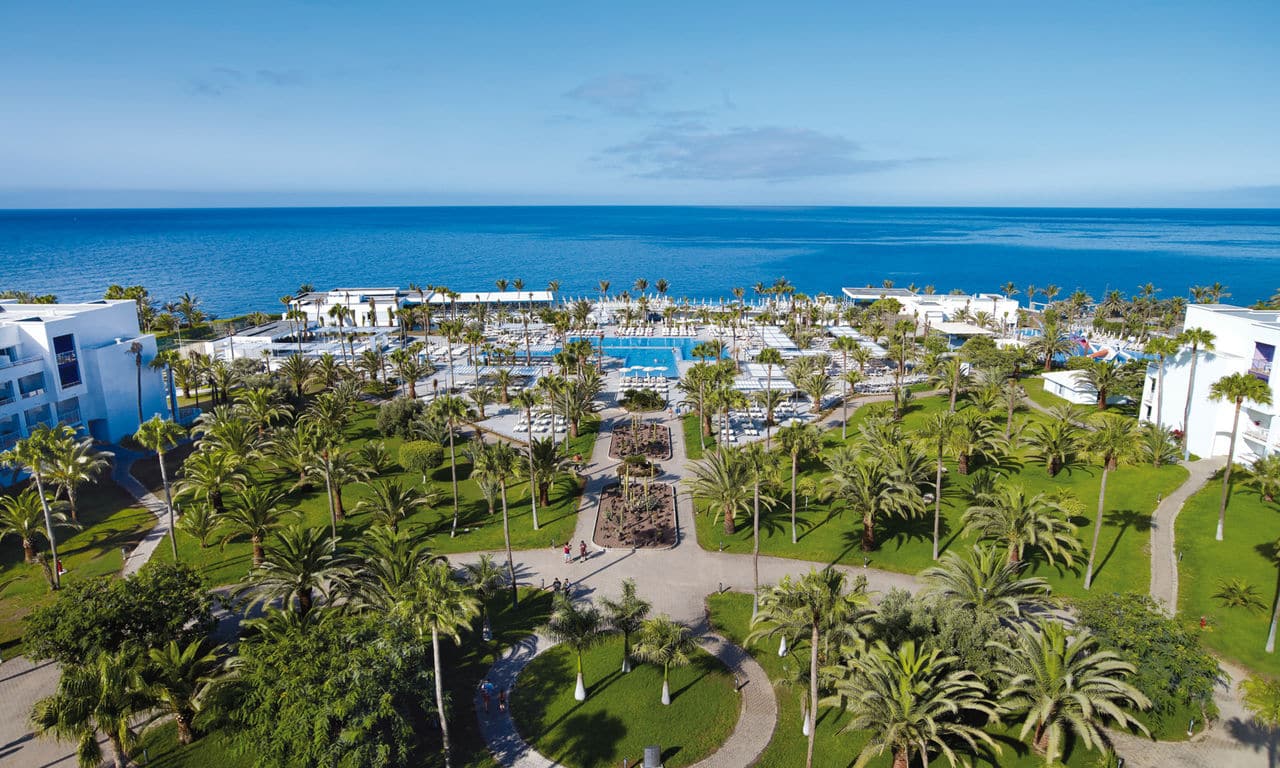 Gran Canaria - hotel riu gran canaria - hotelansicht pool und strand