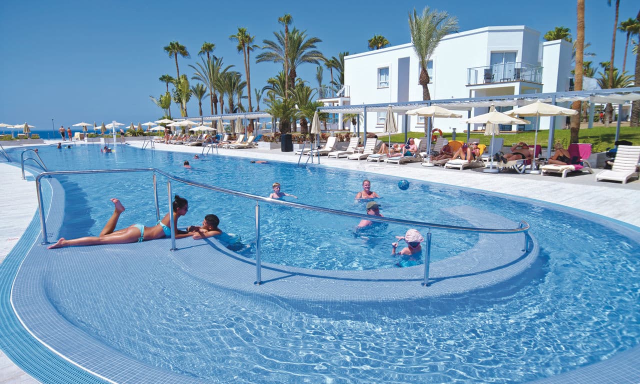 gran canaria - hotel Riu Palace meloneras - swimming pool 02