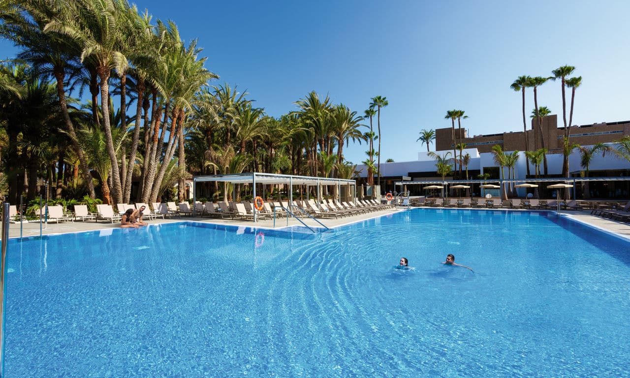 Gran Canaria - Hotel Riu Palace Oasis - swimming pool 03