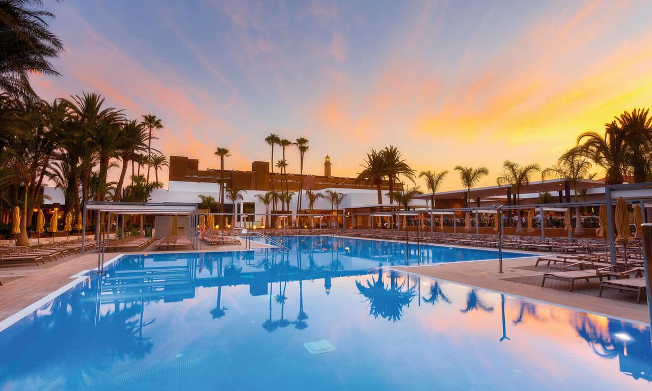 Gran Canaria - Hotel Riu Palace Oasis - swimming pool 04