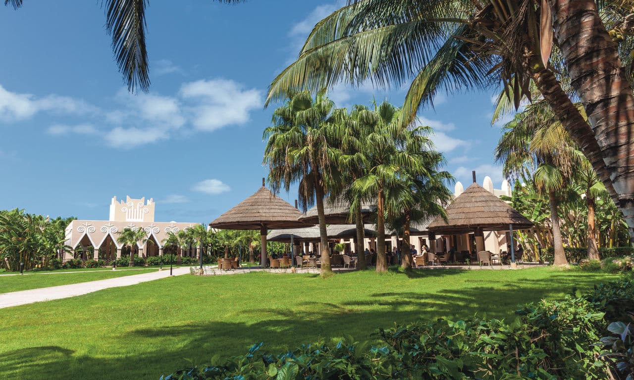 Kap Verde - hotel RIU Funana - hotelanlage garten