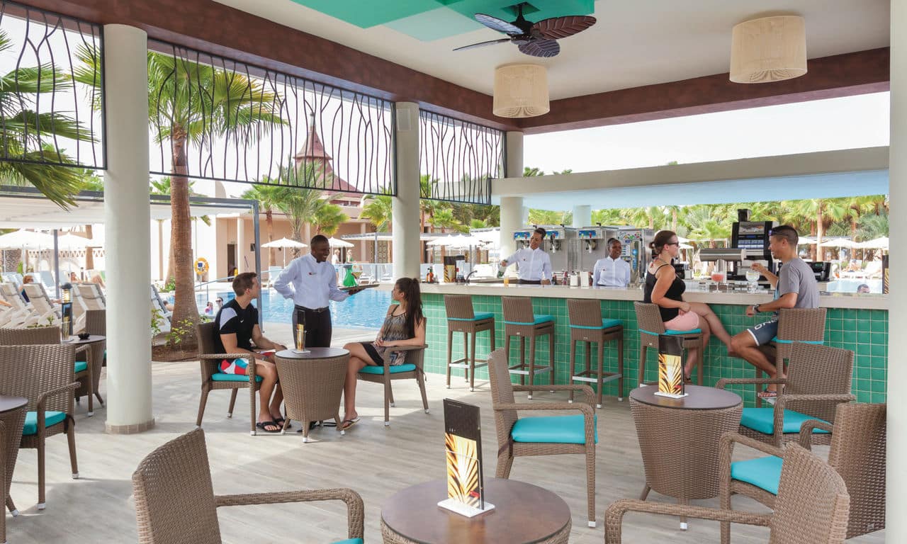Kap Verde - hotel Riu Palace Cabo Verde - Poolside Bar