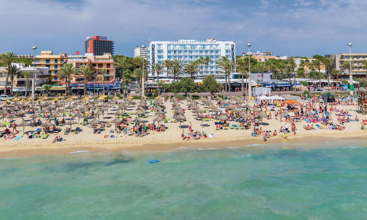 Mallorca Playa De Palma - adults only Hotel Riu San Francisco - Hotelansicht und Strand
