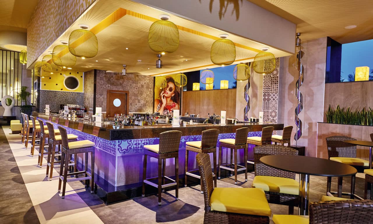Mexiko playa del carmen - hotel Riu Tequila - Lobby Bar