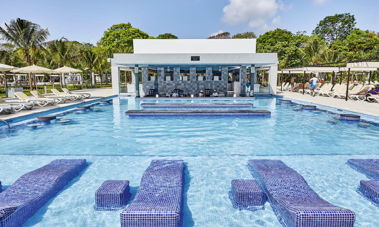 Mexiko playa del carmen - hotel Riu Tequila - pool mit Swim Up Bar