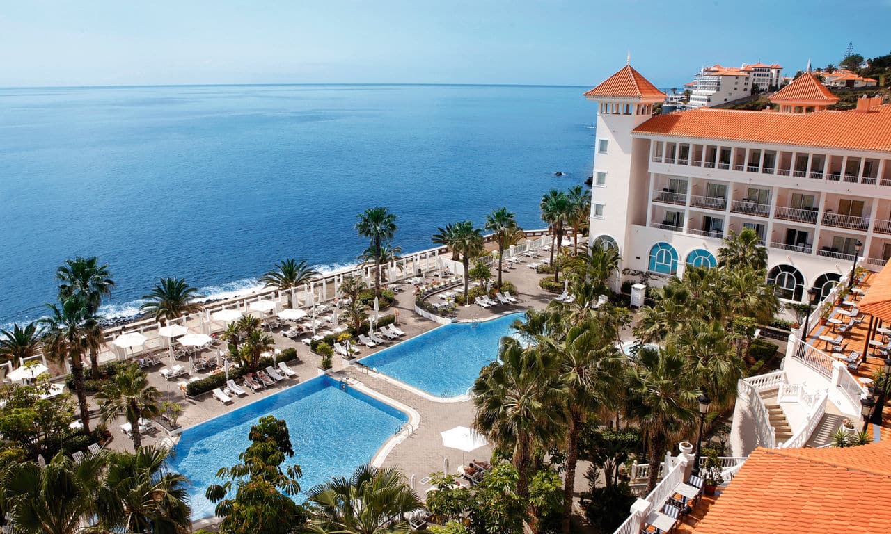 Portugal Madeira - hotel Riu Palace Madeira - hotel mit pool und meerblick
