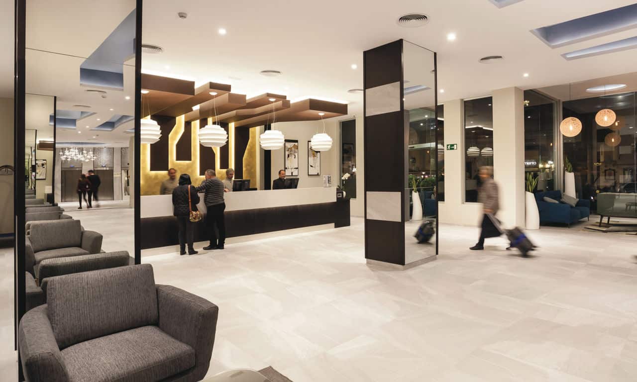 Spanien Costa Del Sol - Hotel Riu Monica - Lobby