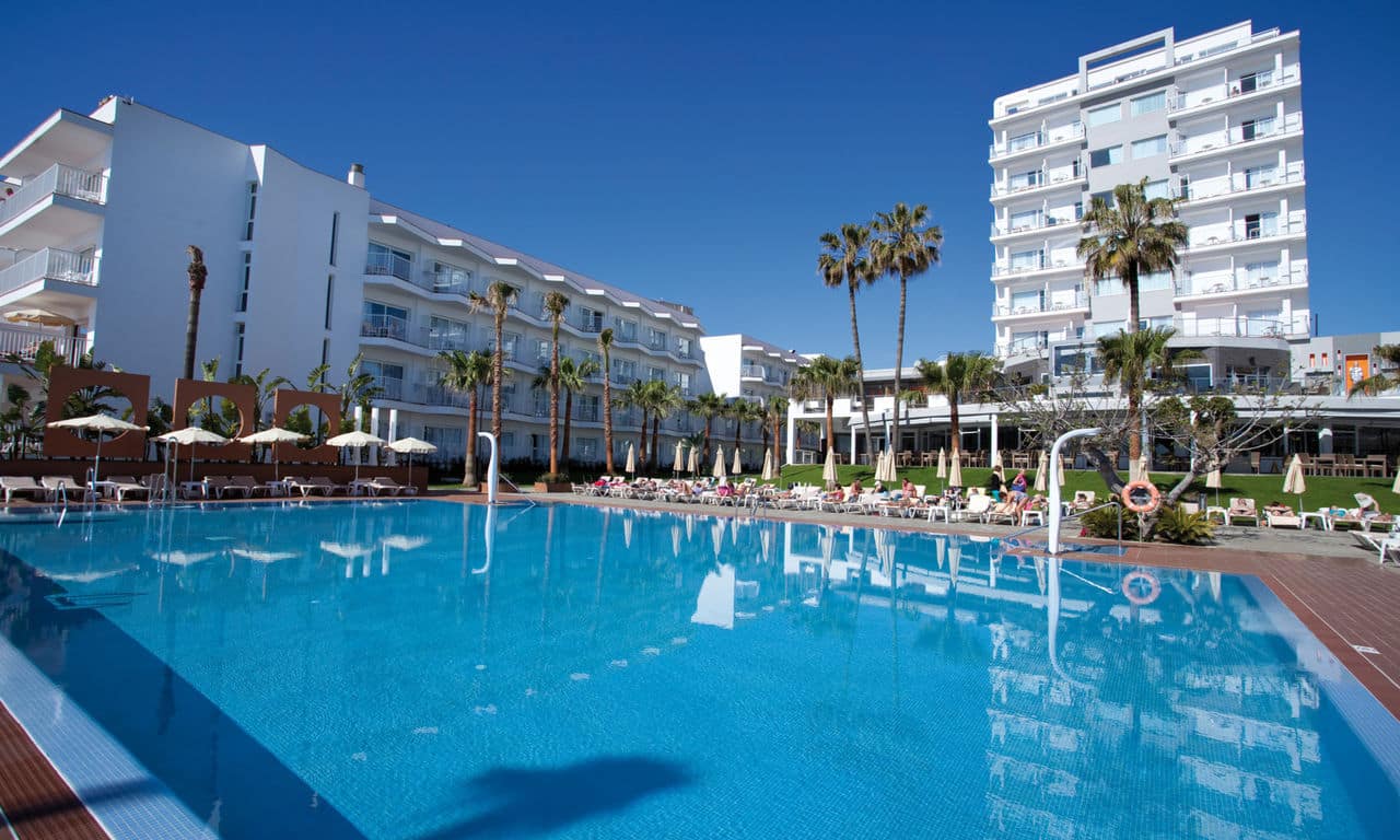 Spanien Costa Del Sol - Hotel RIU Nautilus - Pool und Hotel