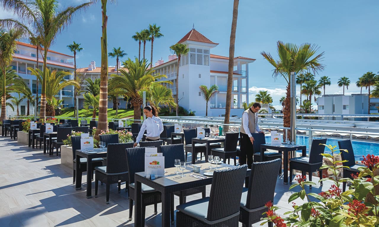 Teneriffa - hotel Riu Arecas Adults only - hauptrestaurant terasse