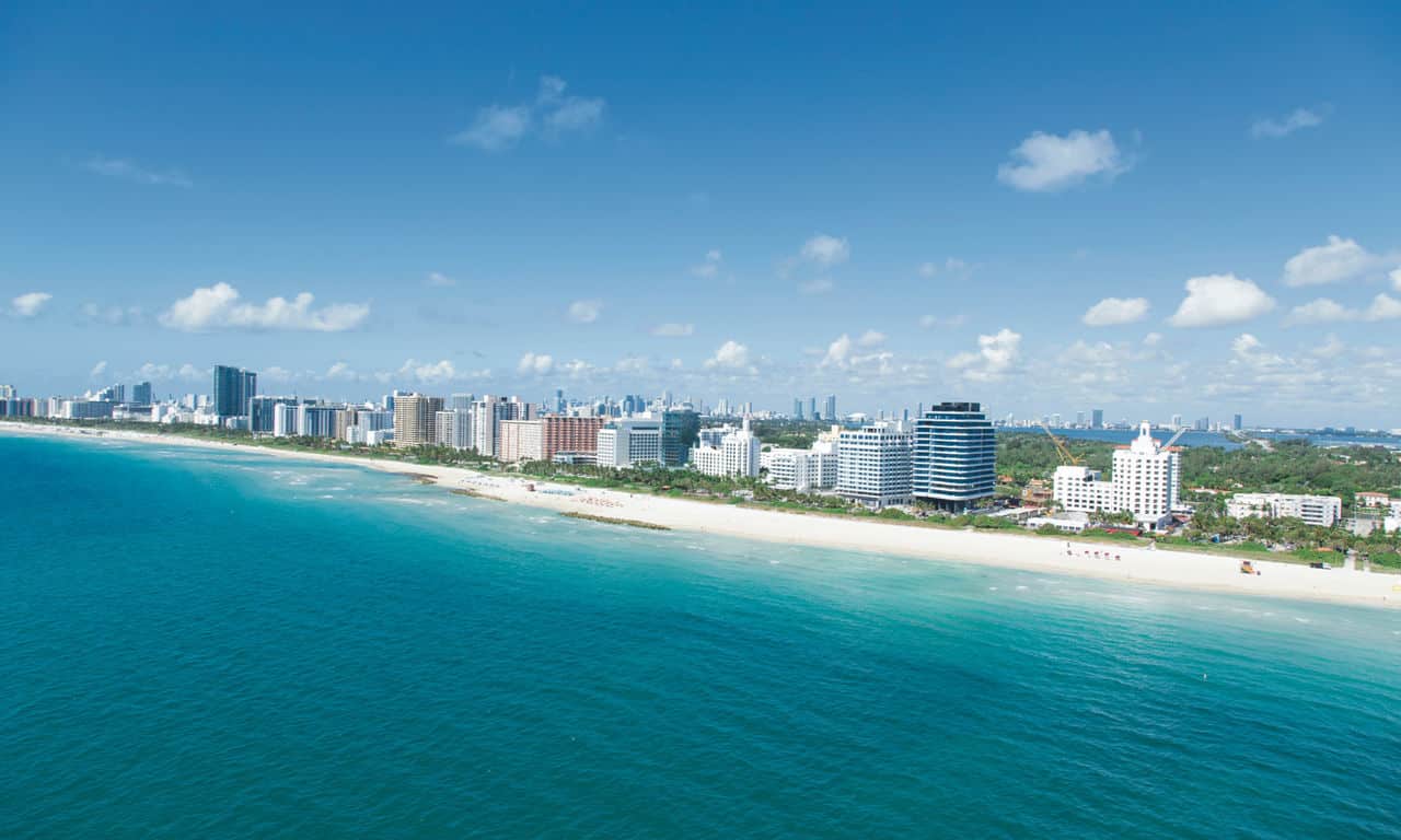 USA - Florida - Miami - hotel Riu Plaza Miami Beach - hotelanlage am strand miami beach