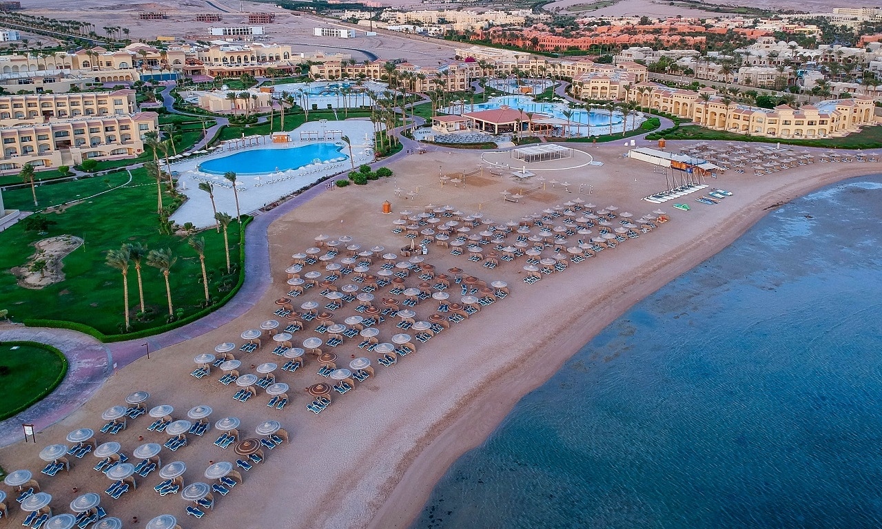 aegypten hurghada makadi bay cleapatra luxury resort strand und hotel 2