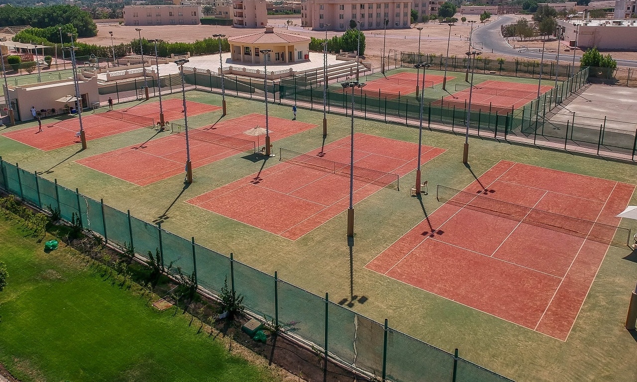 aegypten hurghada makadi bay cleapatra luxury resort tennisplaetze