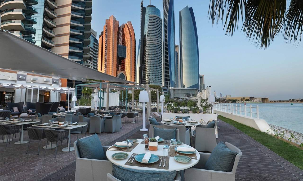 khalidiya palace rayhaan by rotana abu dhabi ausblick