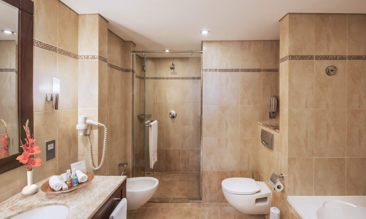 khalidiya palace rayhaan by rotana bad