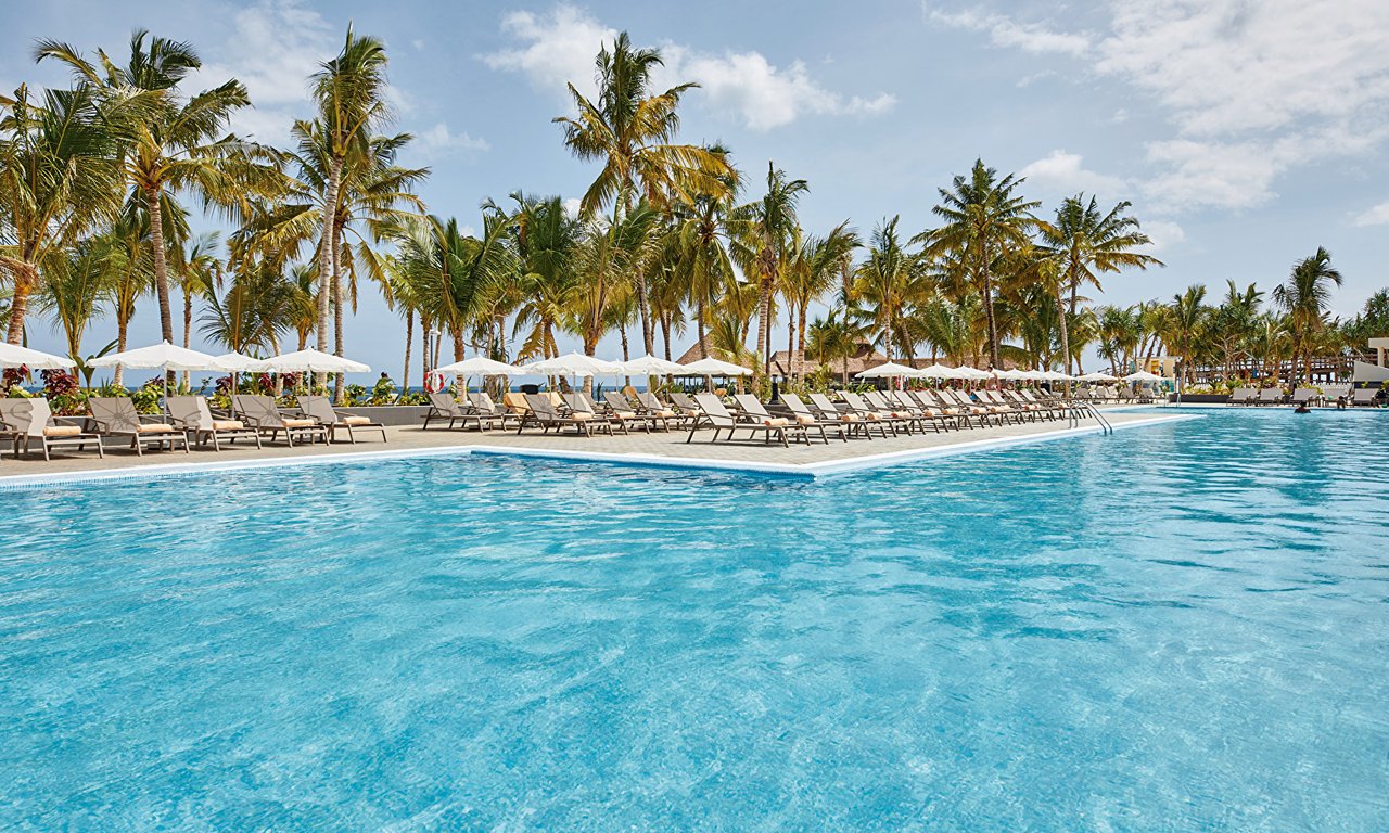 hotel riu jambo sansibar pool